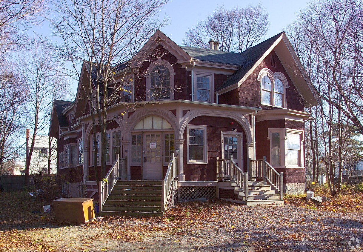 64 Fenno St, Quincy, MA 02170 Apartments in Quincy, MA