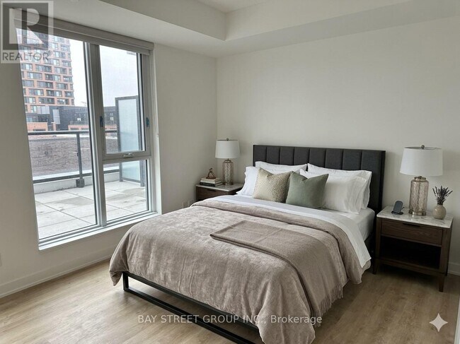 Photo du bâtiment - 8119 Birchmount Rd