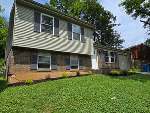 Building Photo - 9008 John Paul Ct