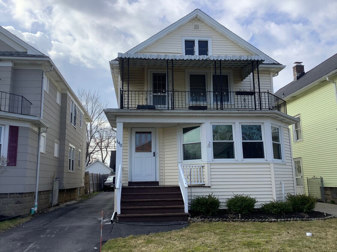 140 Shepard Ave Unit Lower, Kenmore, NY 14217 Apartments in Kenmore