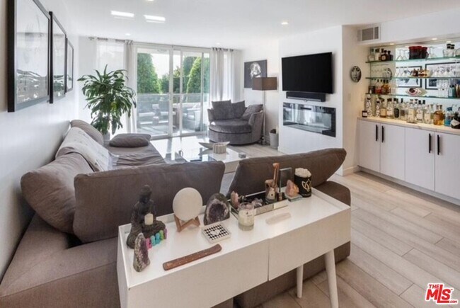 Foto del edificio - 8535 W Knl Dr