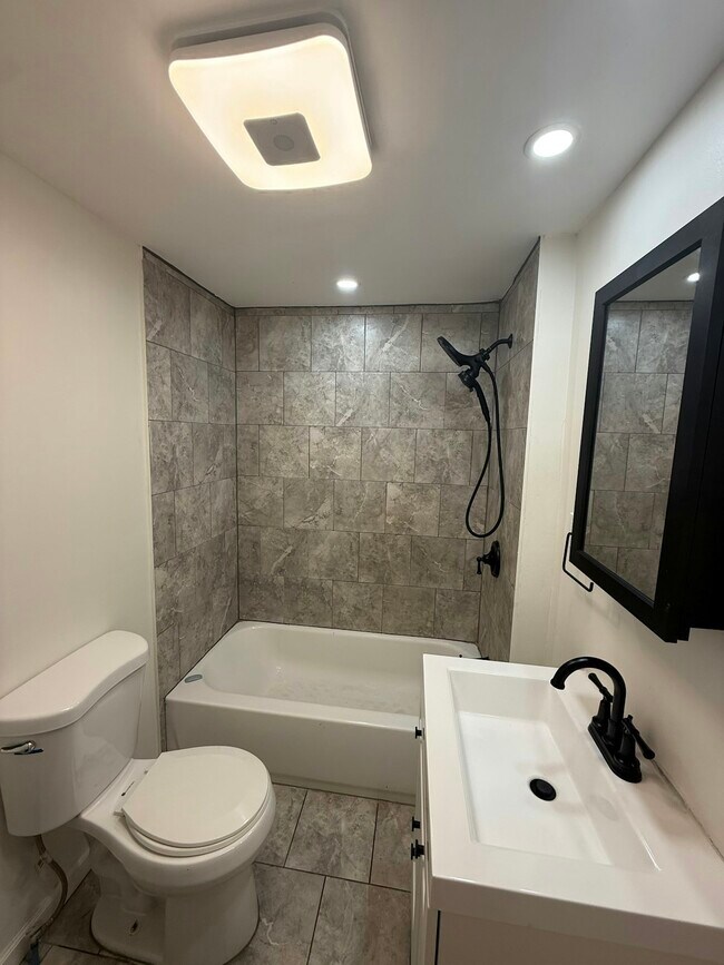 Building Photo - 105 Rosa Parks Blvd