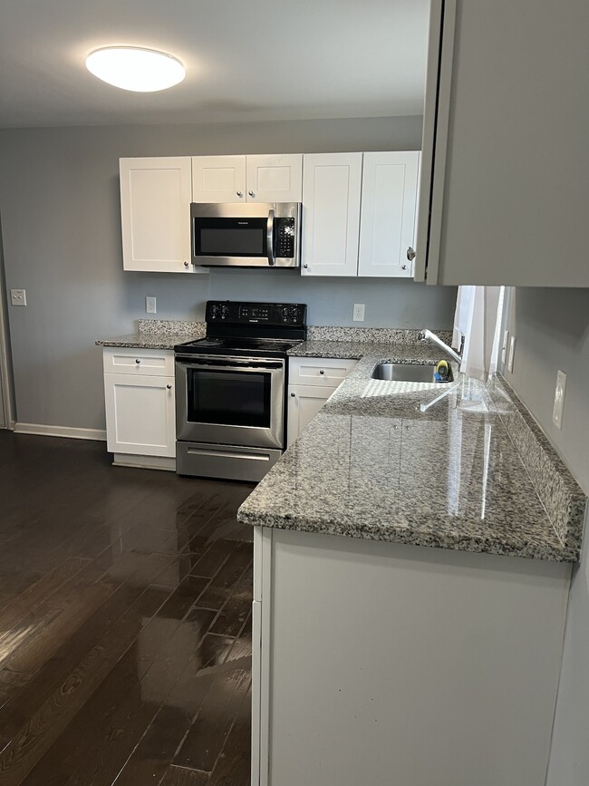 Foto del edificio - 43 Finch Dr SE