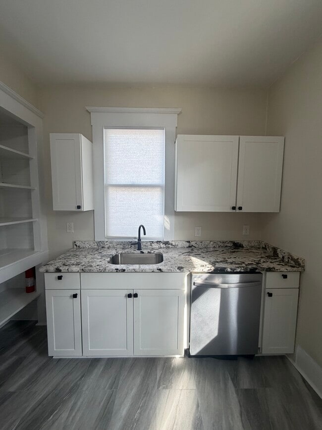 Photo - 1904 Perry Ave House