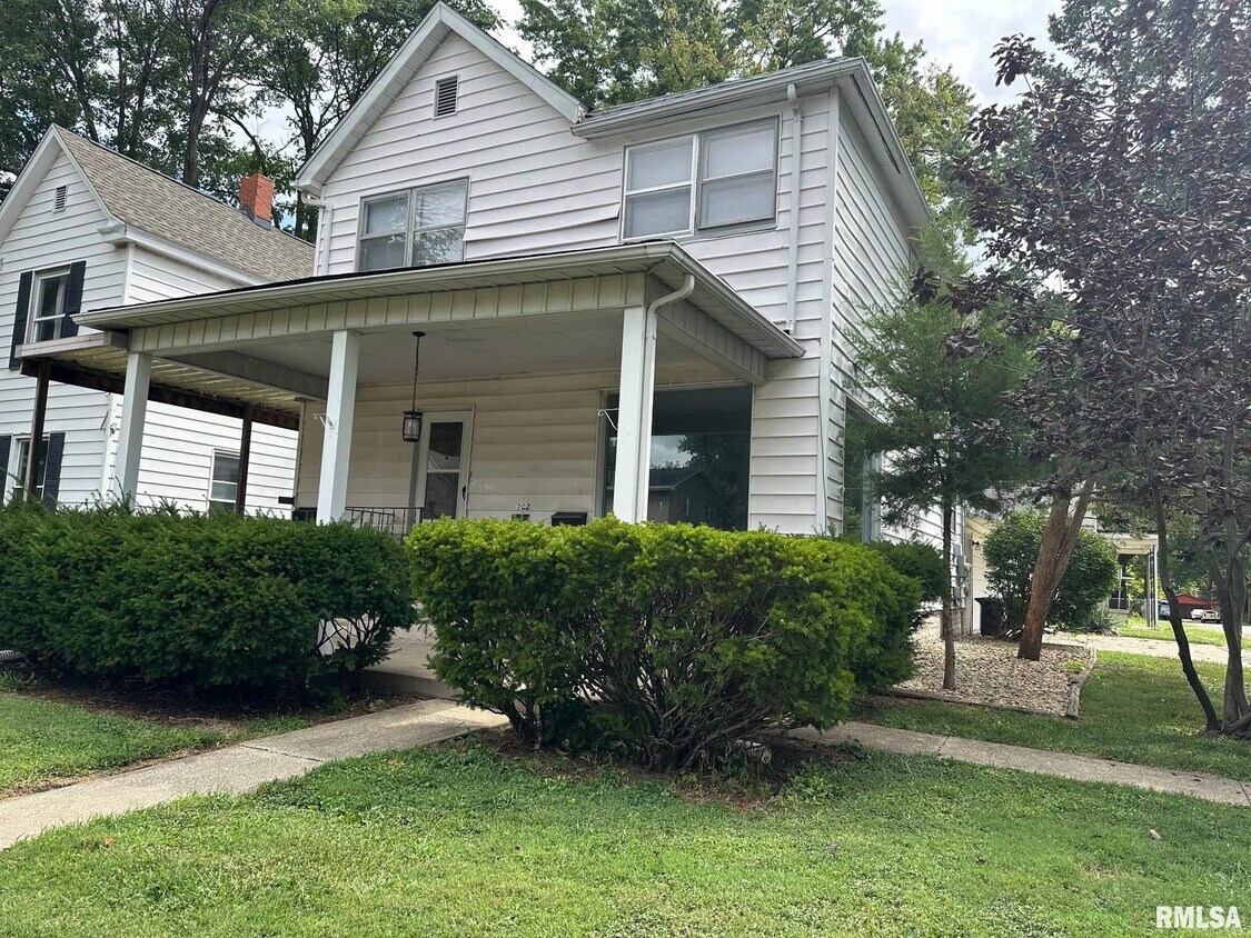 Primary Photo - 202 N State St