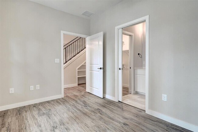 Foto del edificio - 3809 Valley View Rd
