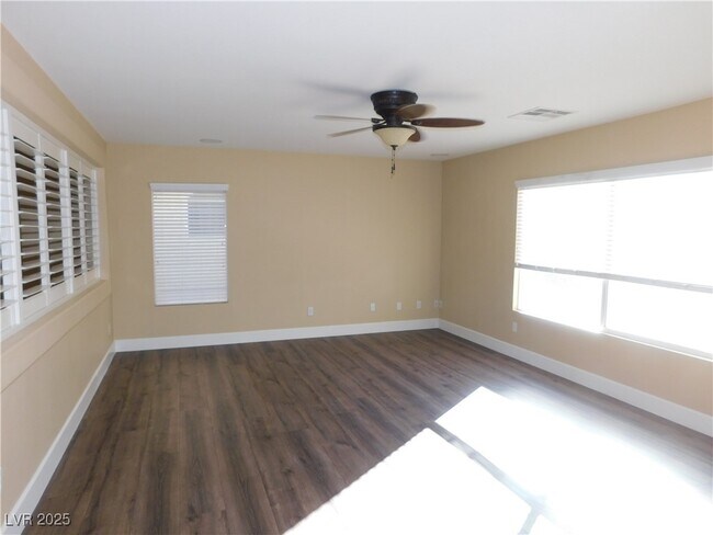 Building Photo - 10855 Carberry Hill St