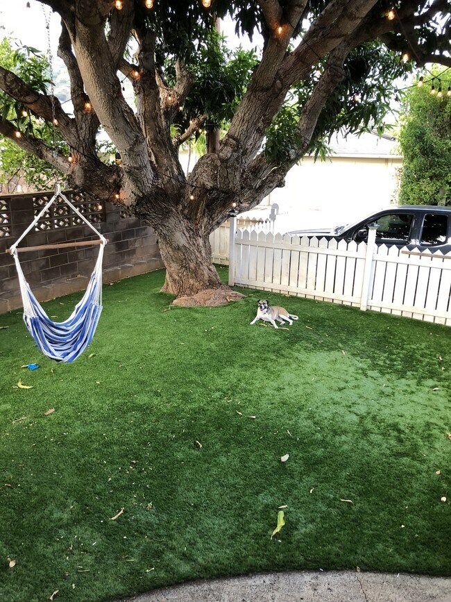 Foto del edificio - Pet Friendly on a Quiet Beach Lane