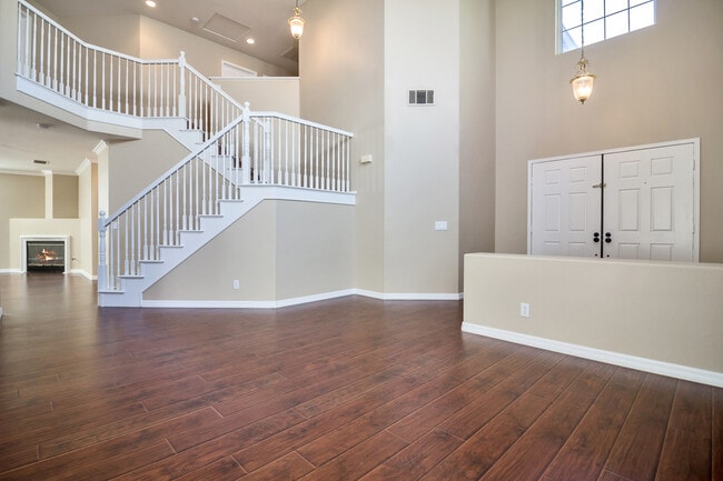 Building Photo - Single Family Dream Home in Trabuco Canyon