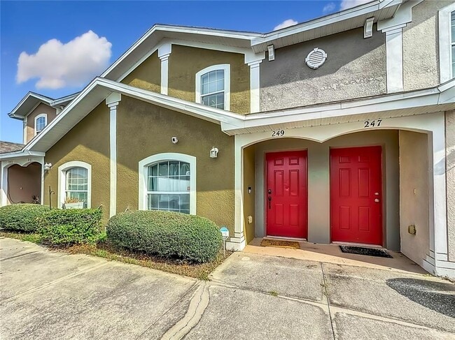 Building Photo - 249 Royal Palm Dr