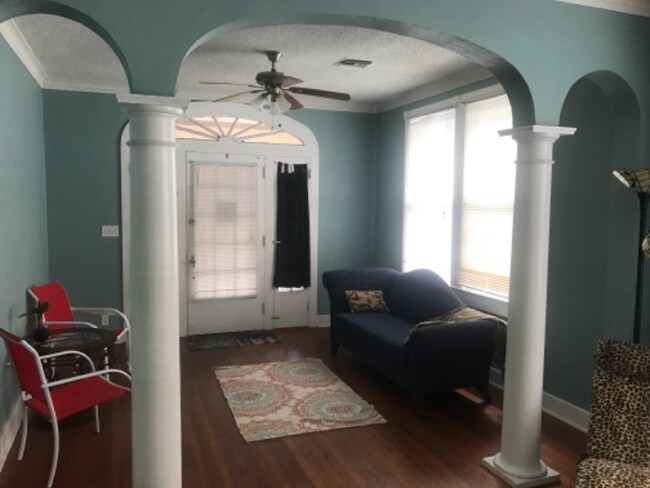 Foto del edificio - 2913 Castiglione St