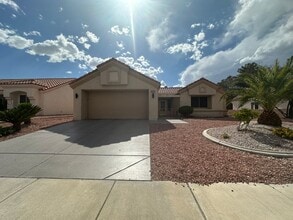 Building Photo - 3013 Hawksdale Dr