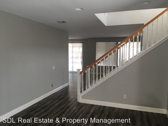 Building Photo - 4 br, 3 bath House - 32627 Willowvail Circle