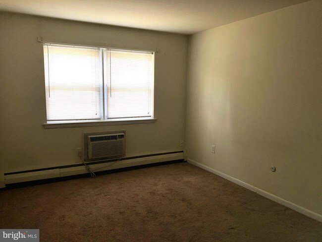 Foto del edificio - 4701 Pennell Rd