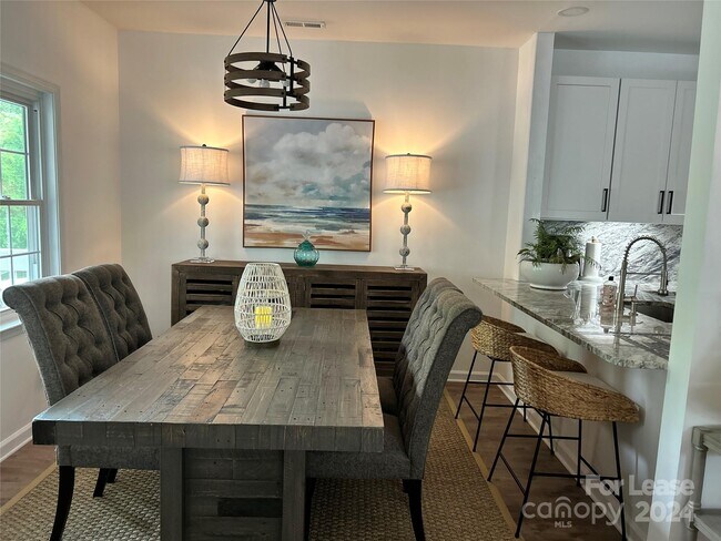 Foto del edificio - 18823 Cloverstone Cir