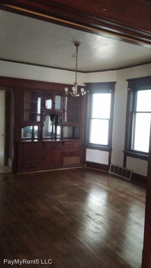Building Photo - 2162 N 48th St