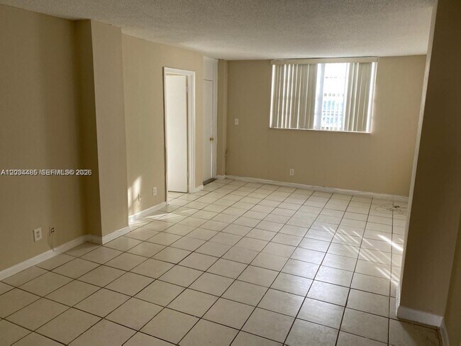 Foto del edificio - 2903 N Miami Beach Blvd