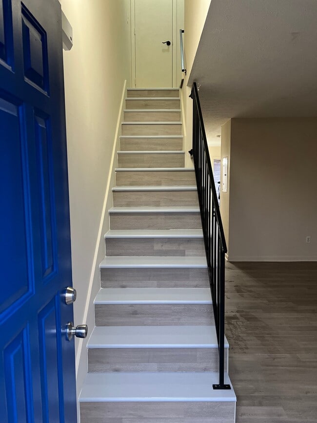 Photo - 1008 Hickory Hill Ln Apartment