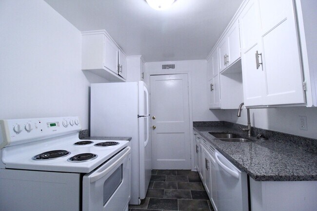 Foto del edificio - Updated 1 Bedroom 1 Bath Duplex in Olathe ...
