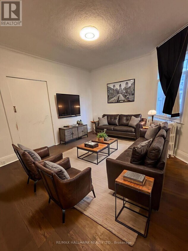 Photo principale - A - 1616A BLOOR STREET W