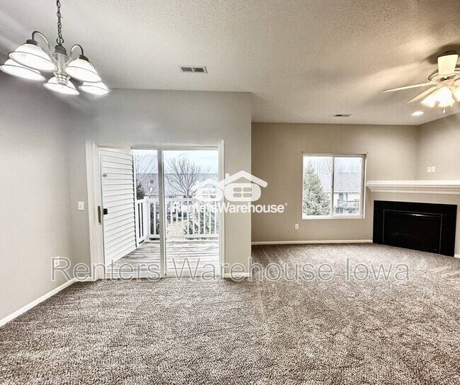Foto del edificio - 2323 E Porter Ave