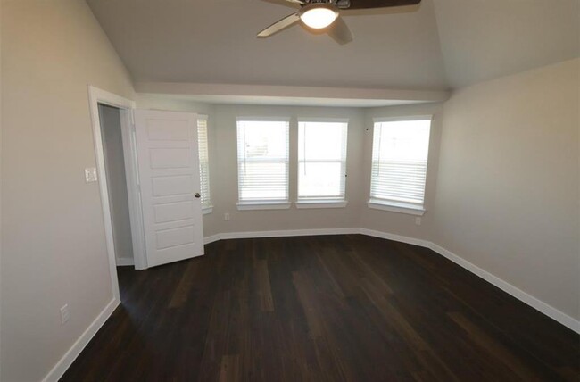 Building Photo - 26260 Astral Wy