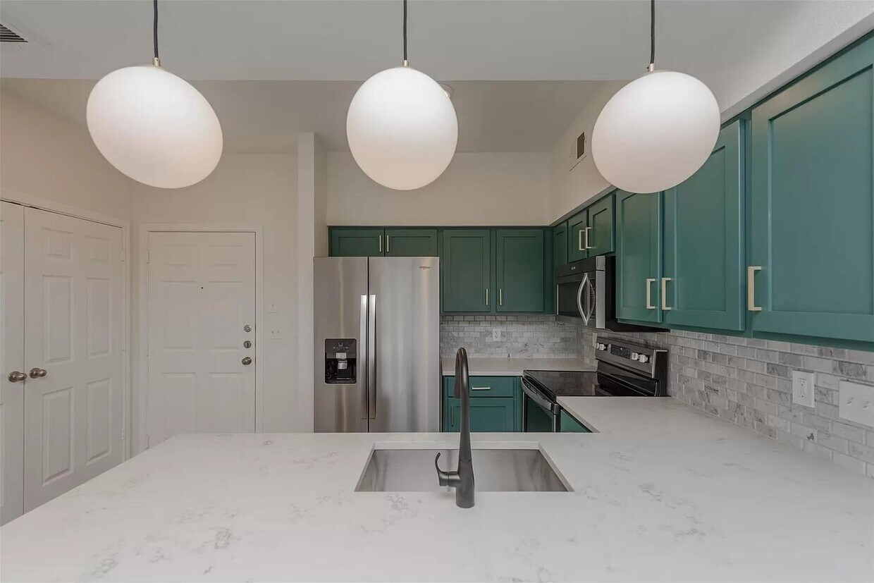 Foto principal - 3102 Kings Rd