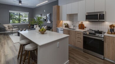 Building Photo - The Maxwell at Xentury City