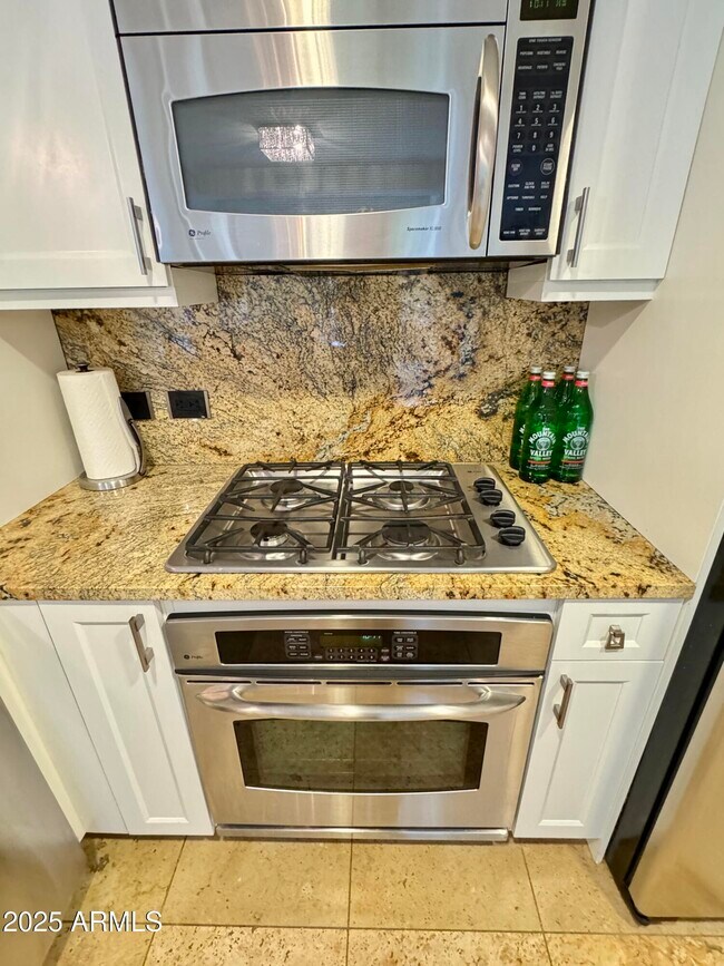 Foto del edificio - 7141 E Rancho Vista Dr