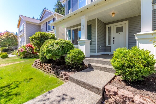 Foto del edificio - Beautiful upgraded 4 bedroom DuPont home with AC and sprinkler system