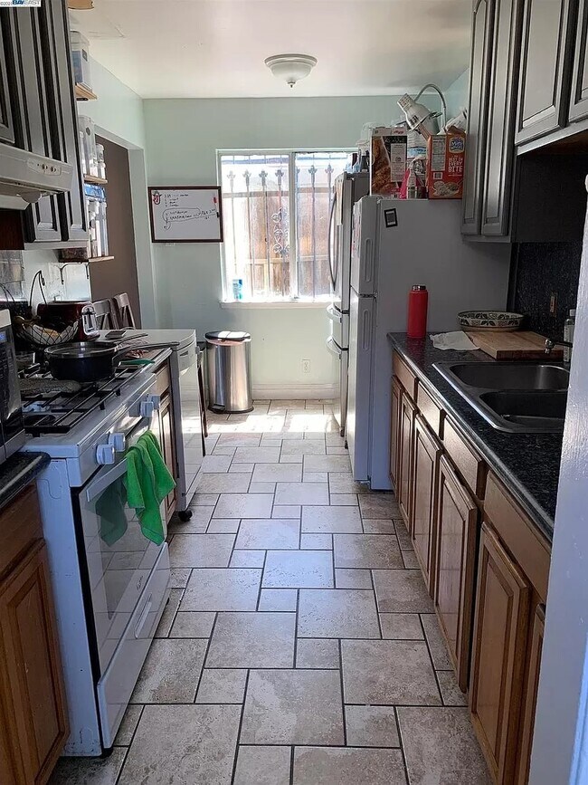 Foto del edificio - 1300 51st Ave