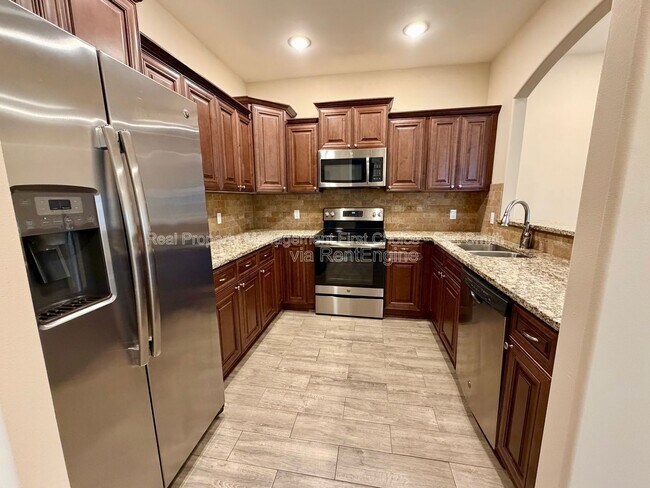 Foto del edificio - 9817 Mylea Cir