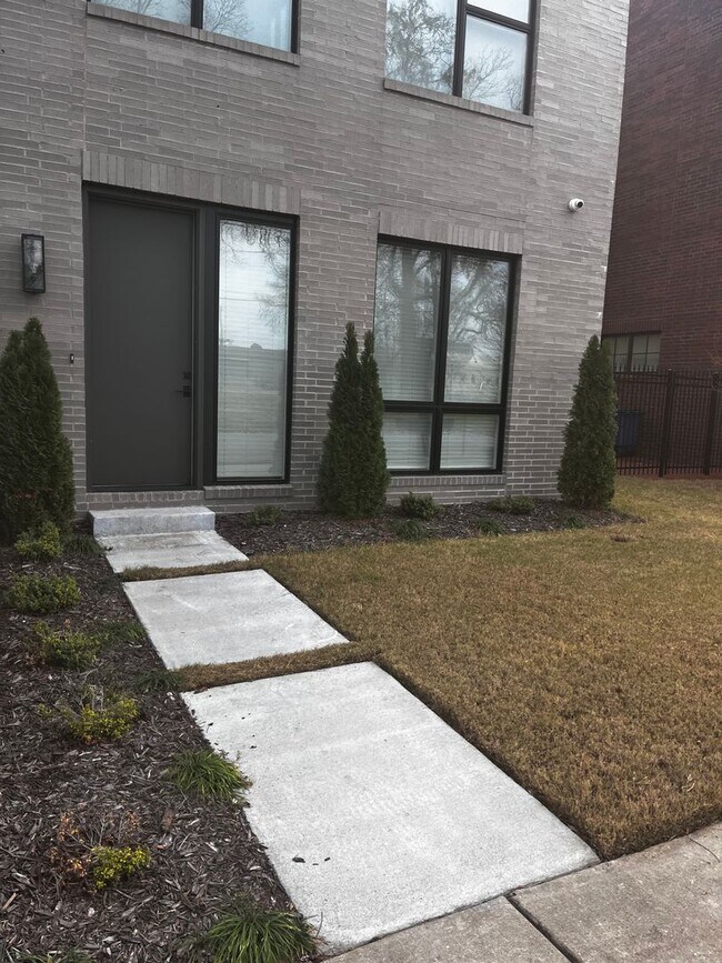 Foto del edificio - 712 N Magnolia St