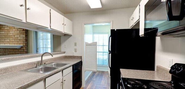 Foto del edificio - 1 bedroom in Carrollton TX 75006