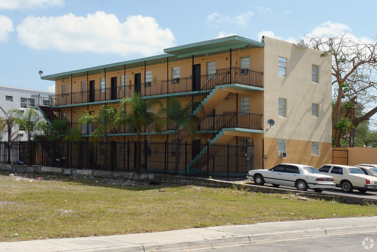 Primary Photo - Miami Riverfront Apartments