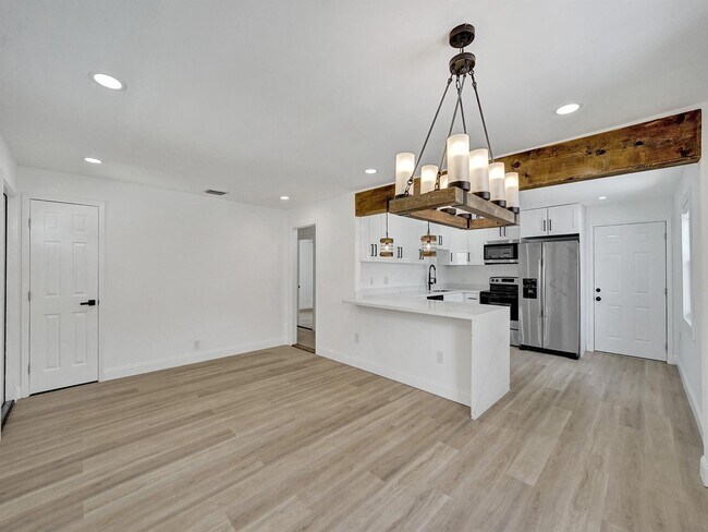 Foto del edificio - 245 SW 6th St