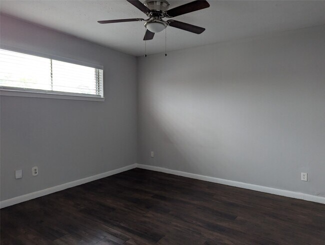 Foto del edificio - 1043 Ashland St