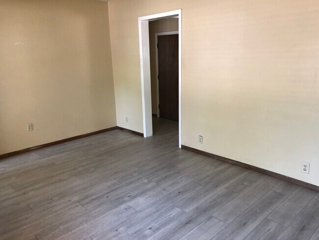 Foto del edificio - 1198 W Ridenbaugh St