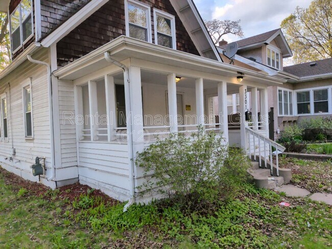 Building Photo - 3301 N Oliver Ave