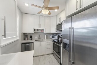 Building Photo - 368 Mansfield Dr