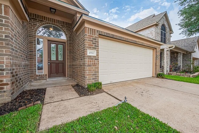 Foto del edificio - 4910 Wilderness Glen Ct