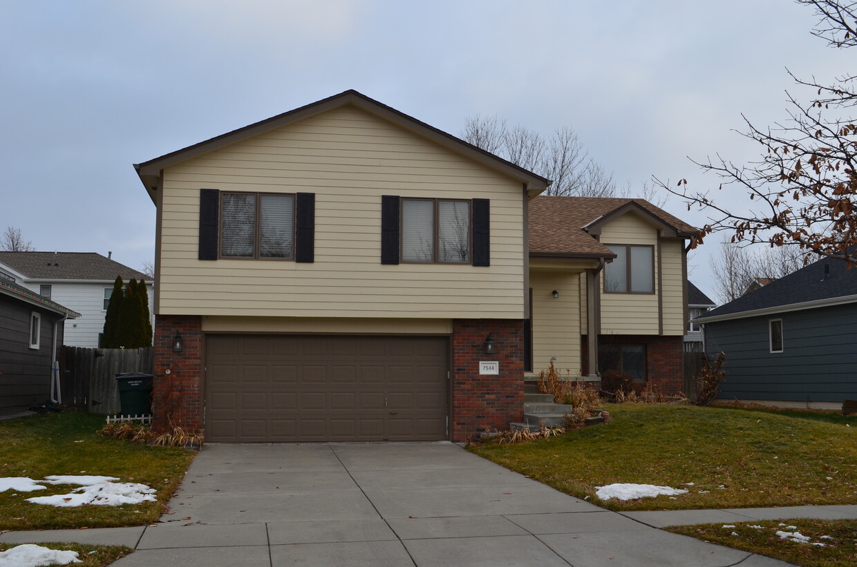 7544 Brummond Dr Lincoln Ne House For Rent In Lincoln Ne Apartments Com 7544 Brummond Dr Lincoln Ne House For Rent In Lincoln Ne Apartments Com