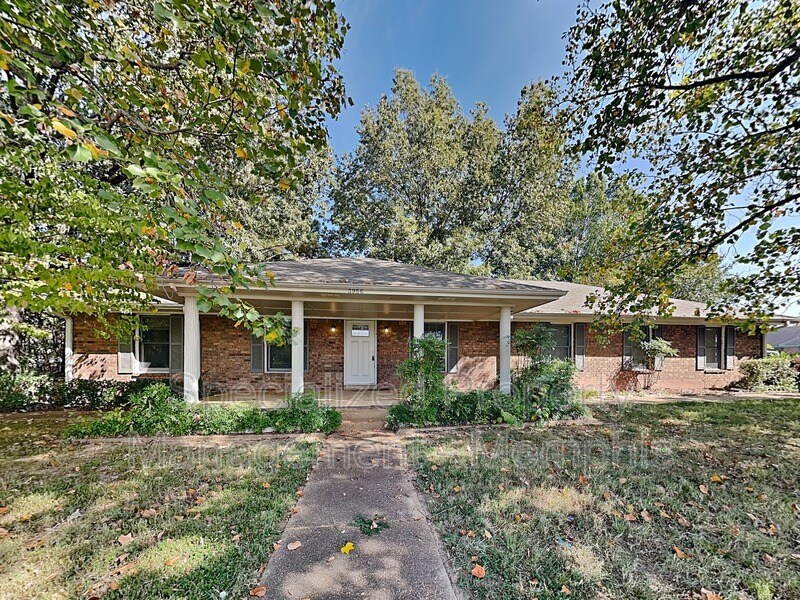 Primary Photo - 3956 S Germantown Rd