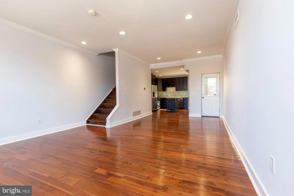 Primary Photo - 801 Cameron St