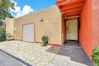 Building Photo - 15547 Braemar Ct