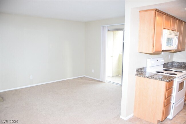Building Photo - 7300 W Pirates Cove Rd