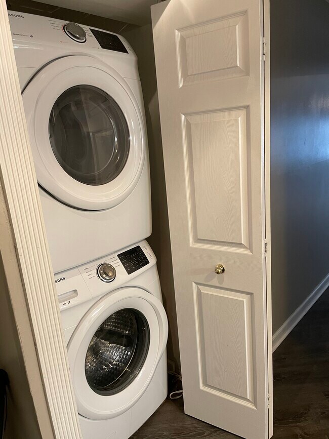 Washer and dryer - 14100 Farnsworth Ln