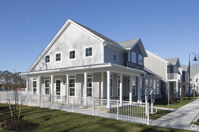 Building Photo - Cornerstone at Grassy Hollow