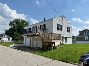 Building Photo - 1023 36th St