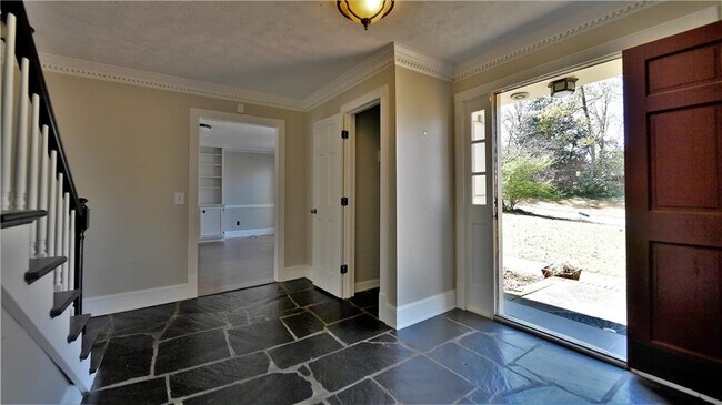 Foto del edificio - 1827 Forest Springs Ct